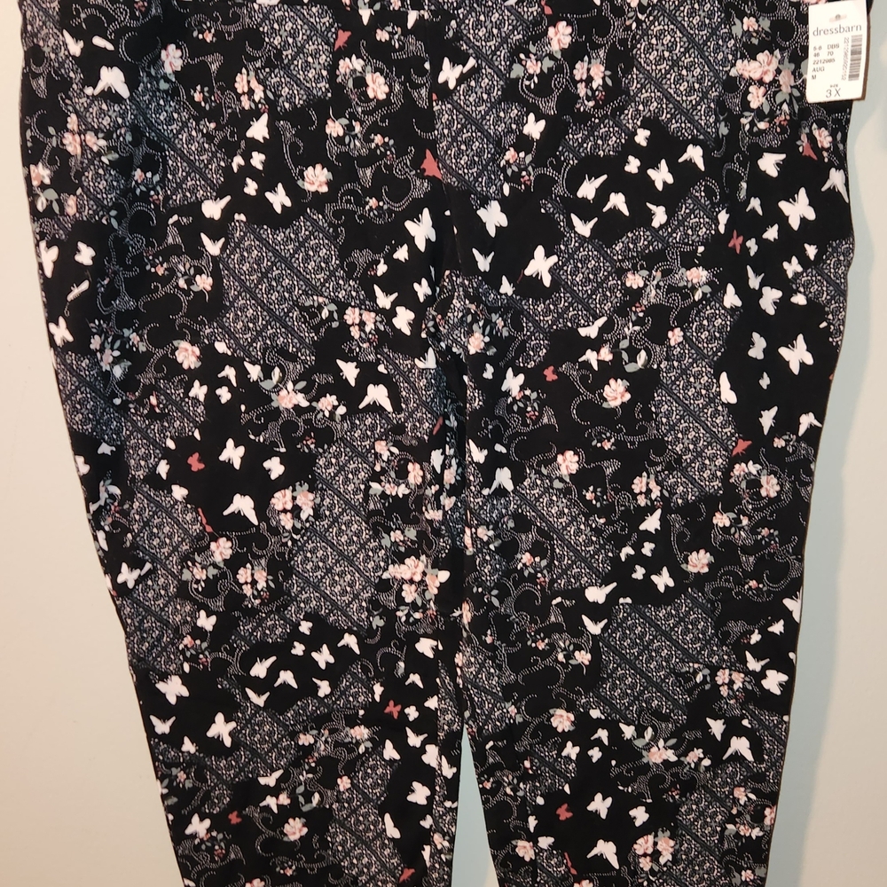 Dressbarn Black and White Butterfly Print Pants